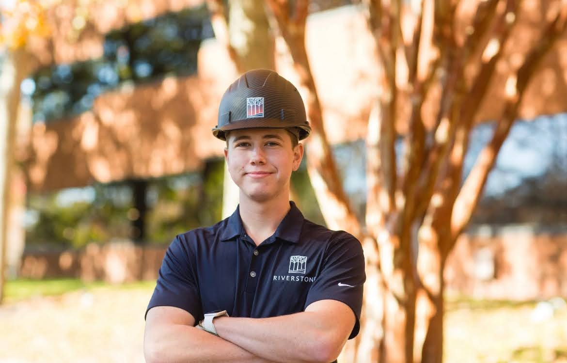 The Value of Hiring a Local Commercial General Contractor for Your Next Project